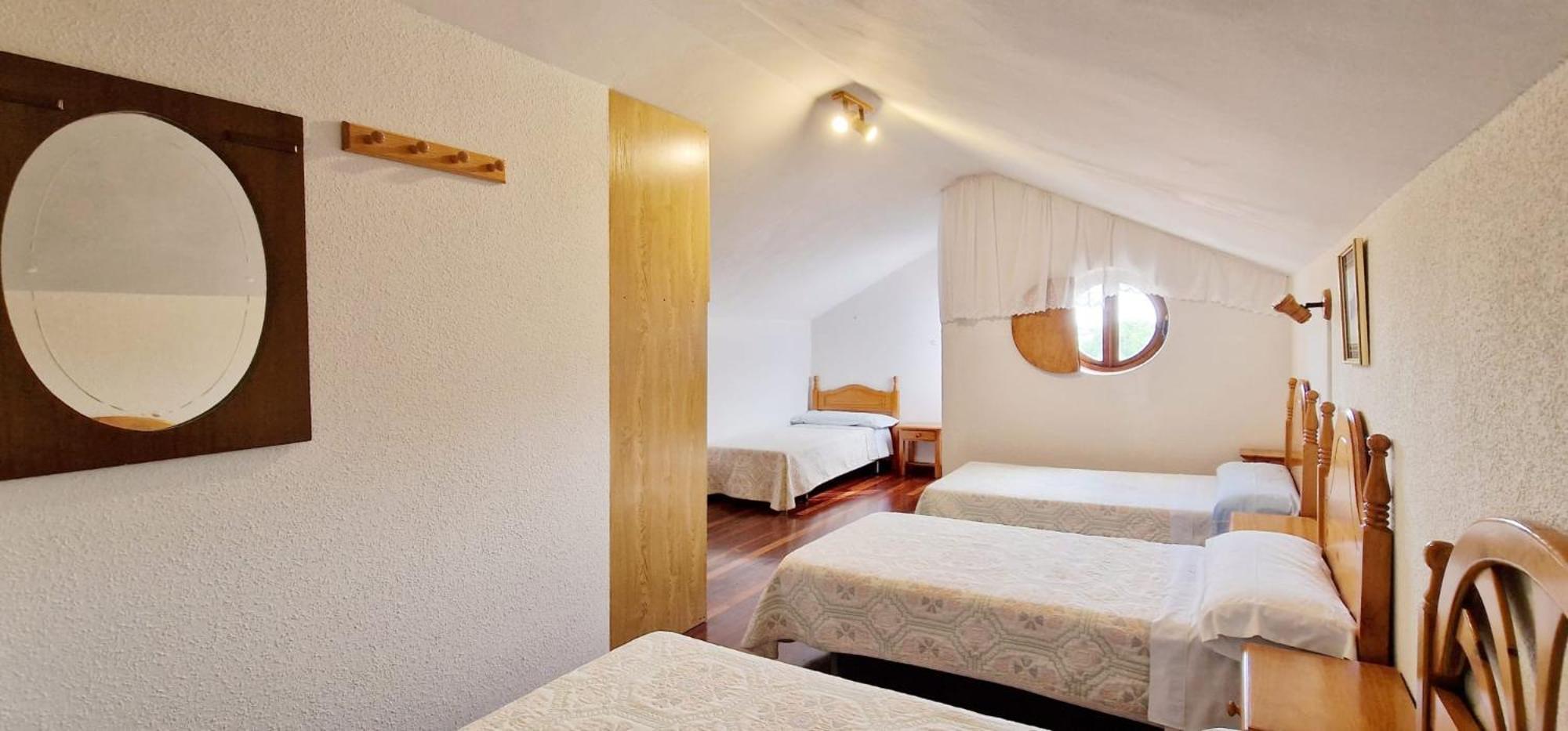 Cosma House Hotel Hinojedo Eksteriør billede